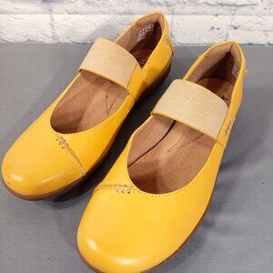 Clarks Gold Yellow Flats Elastic Strap